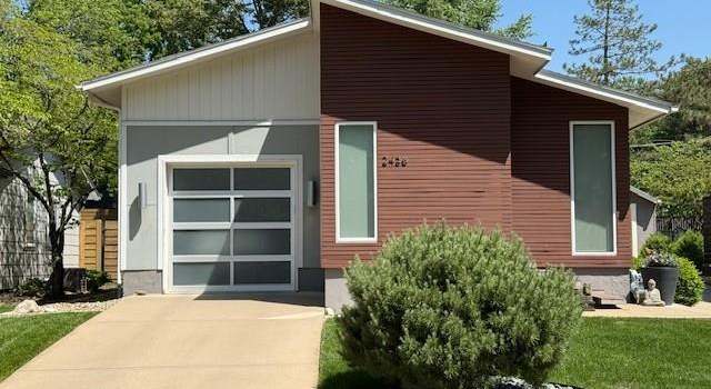 Photo of 2436 W 48th St, Westwood, KS 66205