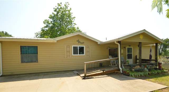 Photo of 1900 Fisher St, Valley Falls, KS 66088