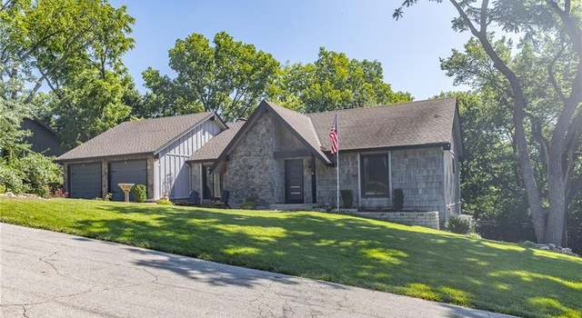 Photo of 8605 Deer Run St, Lenexa, KS 66220