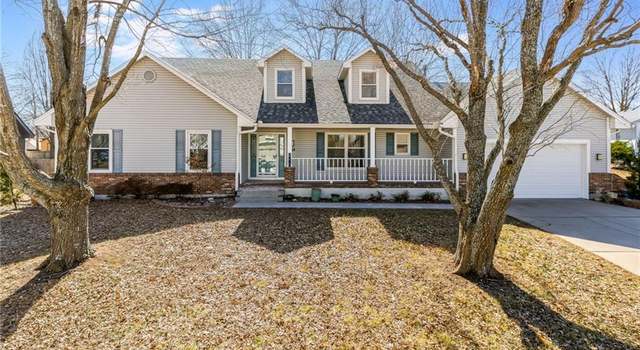 Photo of 2212 SW Fleming Dr, Blue Springs, MO 64015