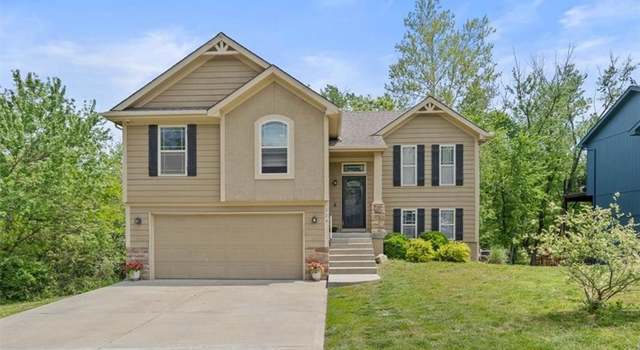 Photo of 125 Johnson Rd, Liberty, MO 64068