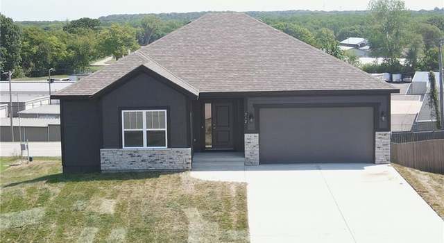 Photo of 102 Johnson Cir, Dearborn, MO 64439