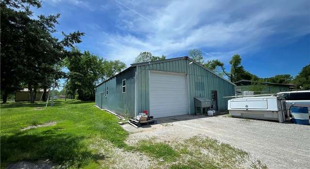 Photo of 103 S Poplar St, Ottawa, KS 66067