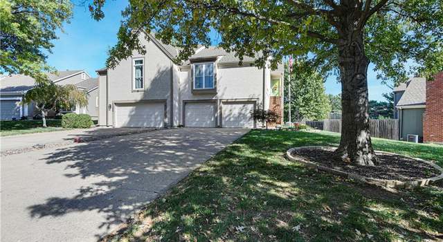 Photo of 11304 W 112th Ter, Overland Park, KS 66210