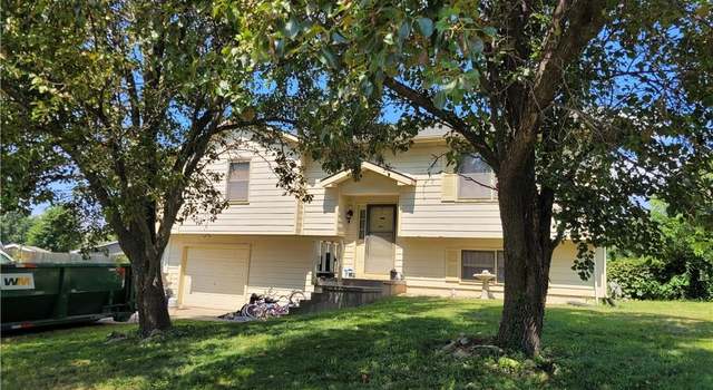 Photo of 33648 W 88th Ct, De Soto, KS 66018