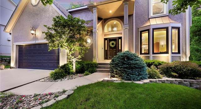 Photo of 13908 W 71st Pl, Shawnee, KS 66216