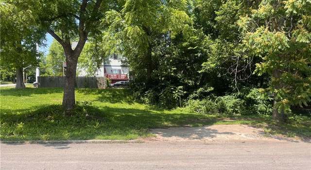 Photo of 2105 N 10th St, Kansas City, KS 66104