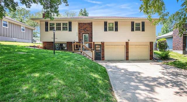Photo of 2408 Elephant Trl, St Joseph, MO 64506