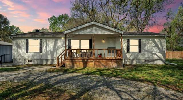 Photo of 213 N Owen St, Meriden, KS 66512