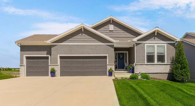 Photo of 501 SW Brummel Rd, Lee's Summit, MO 64081