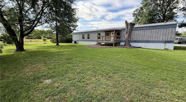 Photo of 18 92nd St, Columbus, KS 66725