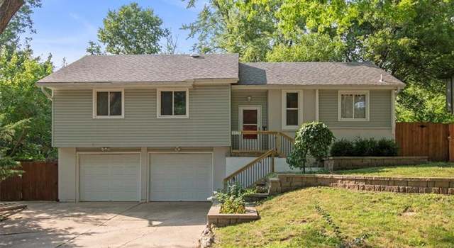 Photo of 4820 S Kendall Dr, Independence, MO 64055