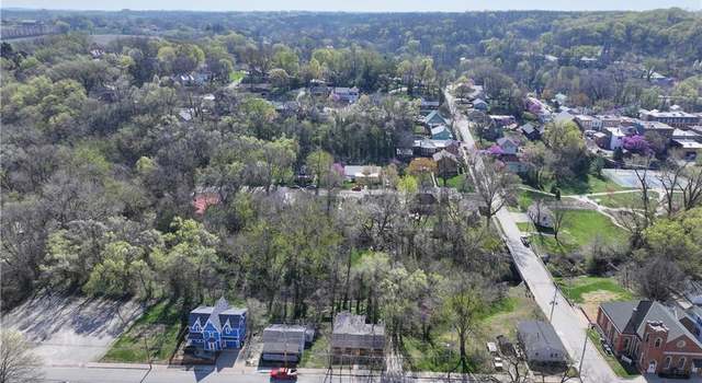 Photo of 614 Washington St, Weston, MO 64098