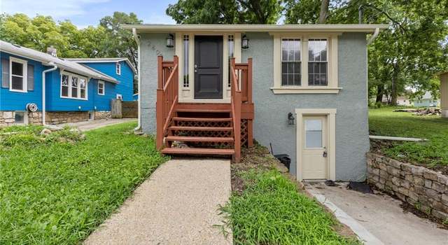 Photo of 2609 W 45 Ave, Kansas City, KS 66103