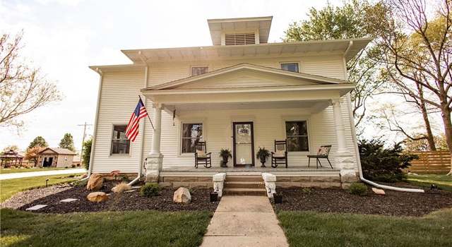 Photo of 705 Paramount St, Sabetha, KS 66534