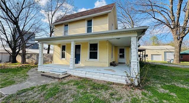 Photo of 220 W Brown St, Greeley, KS 66033