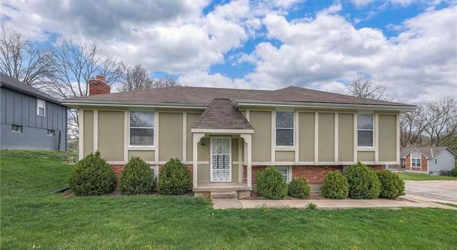 Photo of 10326 Smalley Ct, Kansas City, MO 64134