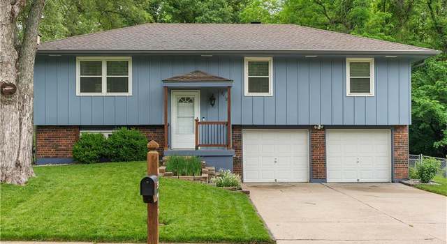 Photo of 2412 SW Keystone Dr, Blue Springs, MO 64014