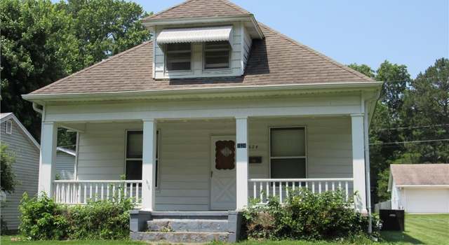 Photo of 1624 S Barrett Ave, Sedalia, MO 65301