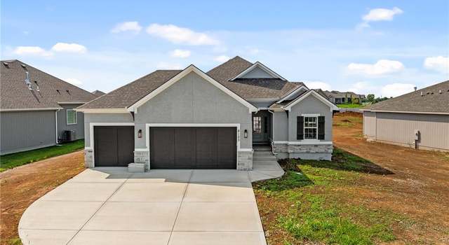 Photo of 8153 Roundtree St, Lenexa, KS 66220
