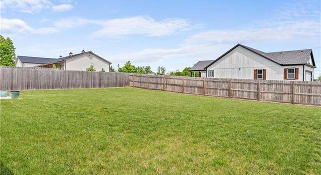 Photo of 15924 E Cogan Ln, Independence, MO 64050