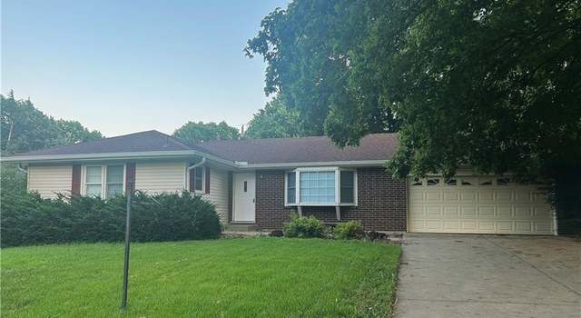 Photo of 1923 Seneca St, Leavenworth, KS 66048