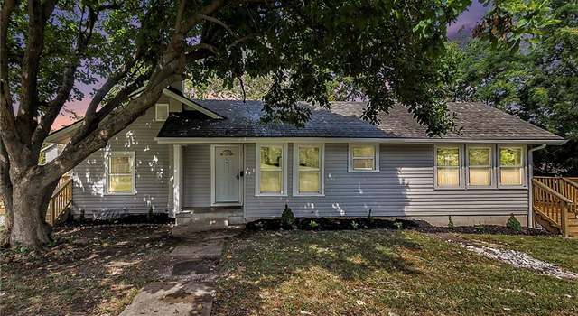 Photo of 7741 Benson St, Overland Park, KS 66204