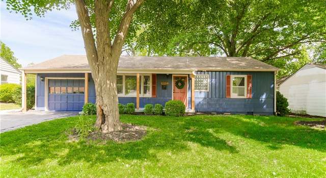 Photo of 7307 Outlook St, Overland Park, KS 66204