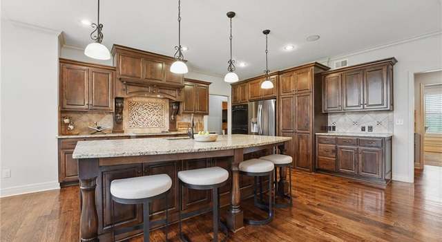 Photo of 9332 W 158th St, Overland Park, KS 66221