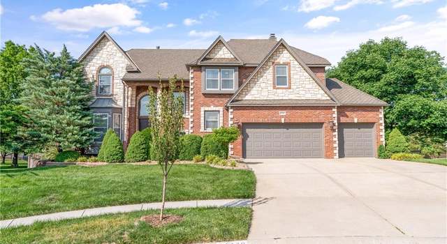 Photo of 11320 W 142nd St, Overland Park, KS 66221
