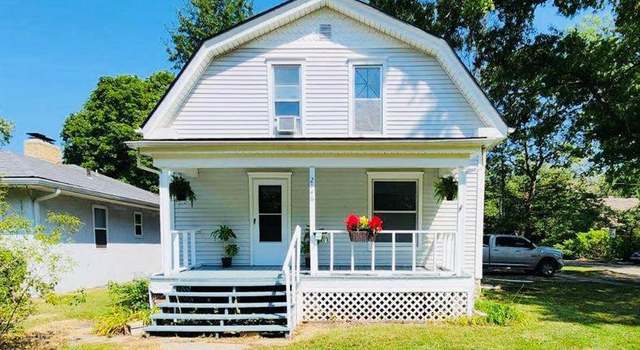 Photo of 2146 Massachusetts St, Lawrence, KS 66046