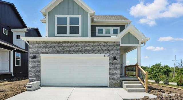 Photo of 8701 SW Edgewater Dr, Lees Summit, MO 64064