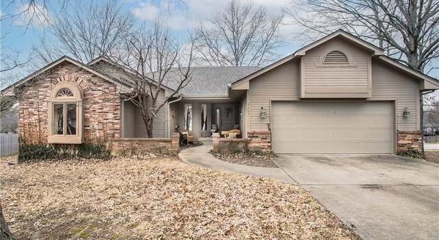 Photo of 3607 SW 11th St, Blue Springs, MO 64015