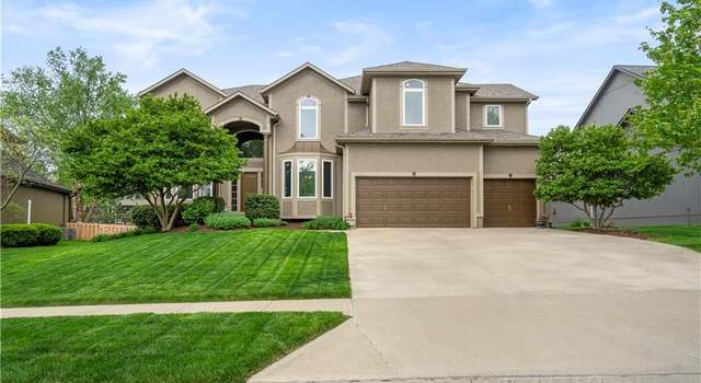 Photo of 22221 W 57th St, Shawnee, KS 66226