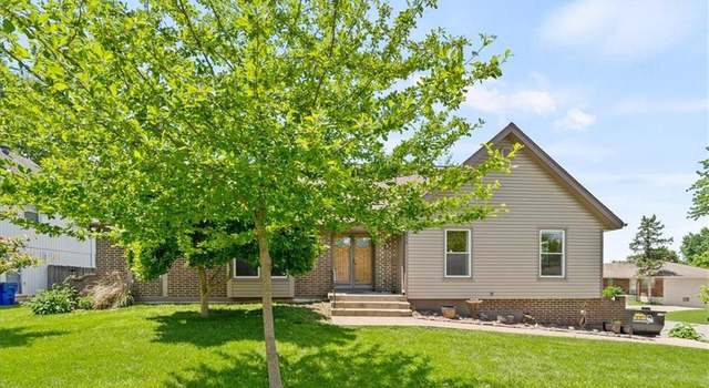 Photo of 915 SW 16th St, Blue Springs, MO 64015