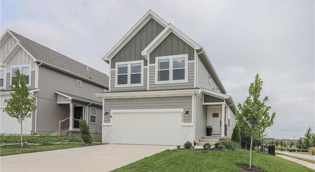 Photo of 8838 SW 9th Ter, Lees Summit, MO 64064