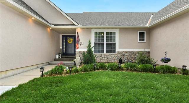 Photo of 1952 Kensington Dr, Leavenworth, KS 66048