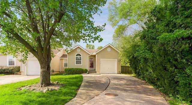 Photo of 7130 N Kingston Ct, Gladstone, MO 64119