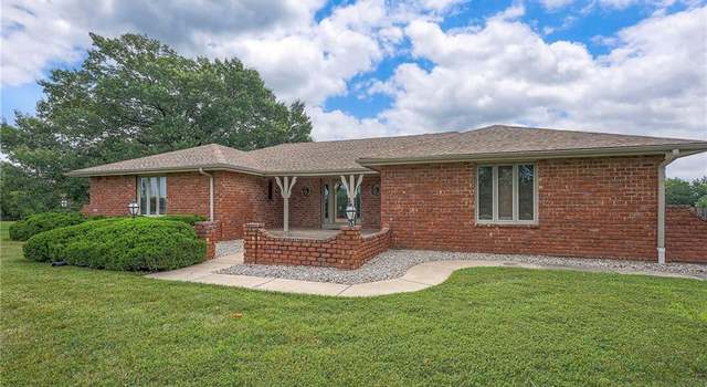 Photo of 22611 Old Kansas City Rd, Spring Hill, KS 66083