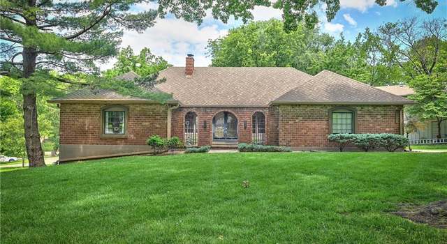 Photo of 12614 Ensley Ln, Leawood, KS 66209