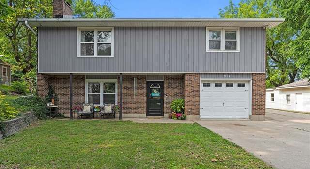 Photo of 917 L St, Atchison, KS 66002