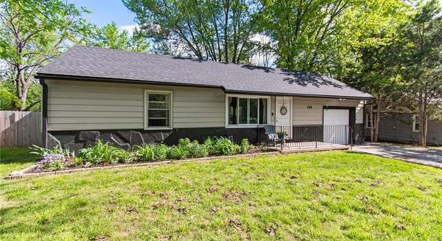Photo of 135 E Longfellow St, Claycomo, MO 64119