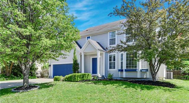 Photo of 683 E Mockingbird St, Gardner, KS 66030