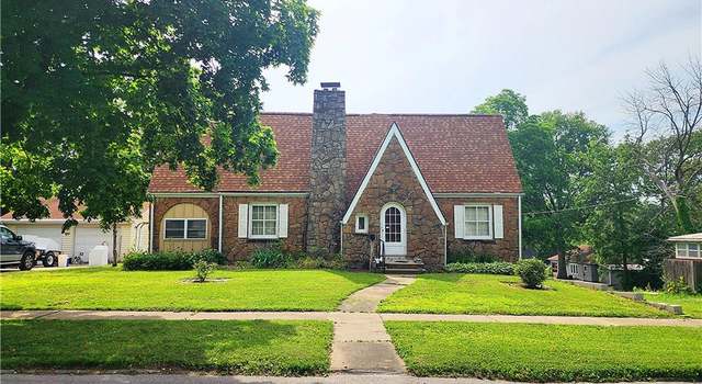 Photo of 607 N Main St, Carrollton, MO 64633
