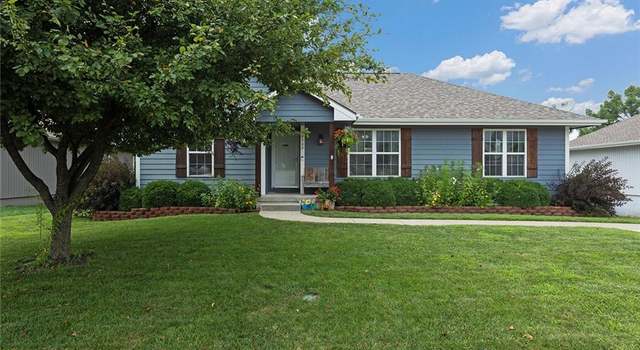 Photo of 18708 Primrose St, Smithville, MO 64089