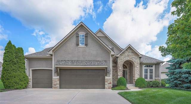 Photo of 15816 England St, Overland Park, KS 66221