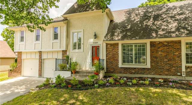 Photo of 11801 Avila Dr, Kansas City, MO 64114