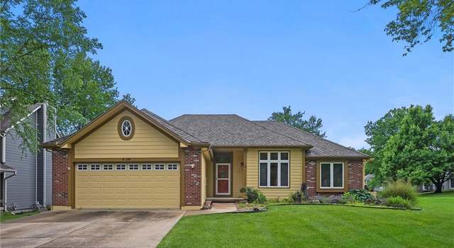 Photo of 409 SW Cole Younger Dr, Lee's Summit, MO 64082