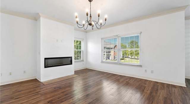 Photo of 11619 Tomahawk Creek Pkwy Unit B, Leawood, KS 66211