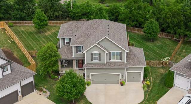 Photo of 1021 SE Beatty Ct, Blue Springs, MO 64014